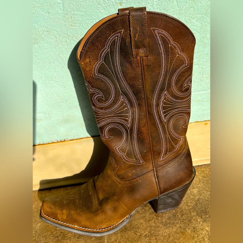 Women’s Ariat boots